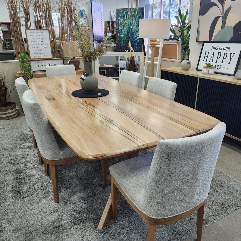 Derwent Dining Table