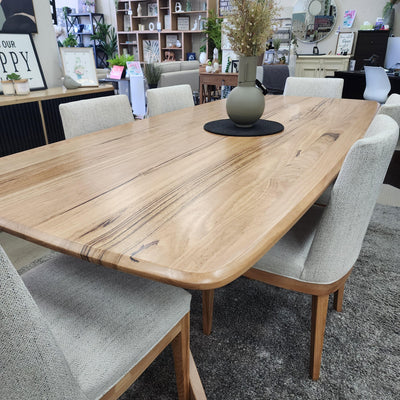 Derwent Dining Table