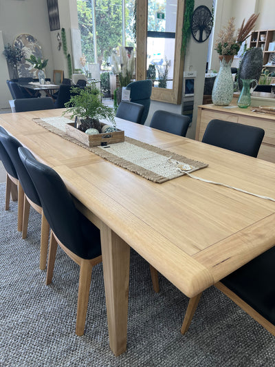 Cleveland Dining Table - Full House Furniture