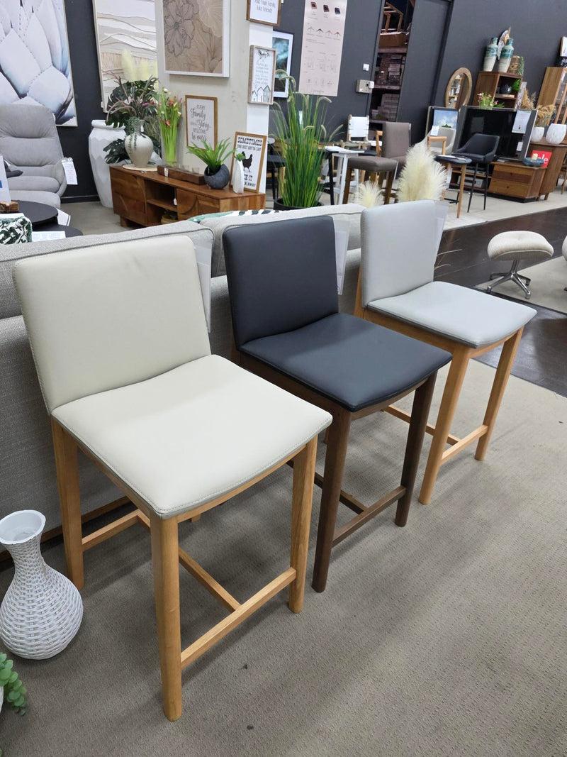 Koda bar stool