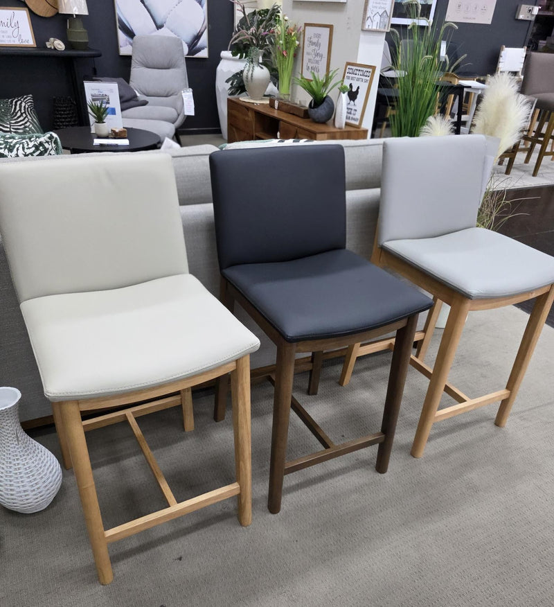 Koda bar stool