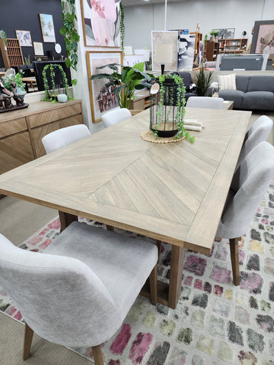 Parkville Dining Table - Dining Table - Full House Furniture